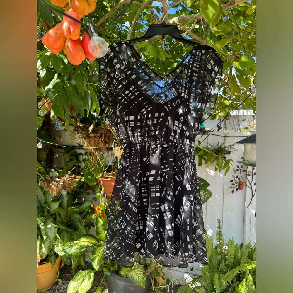 EXPRESS black and white mini dress